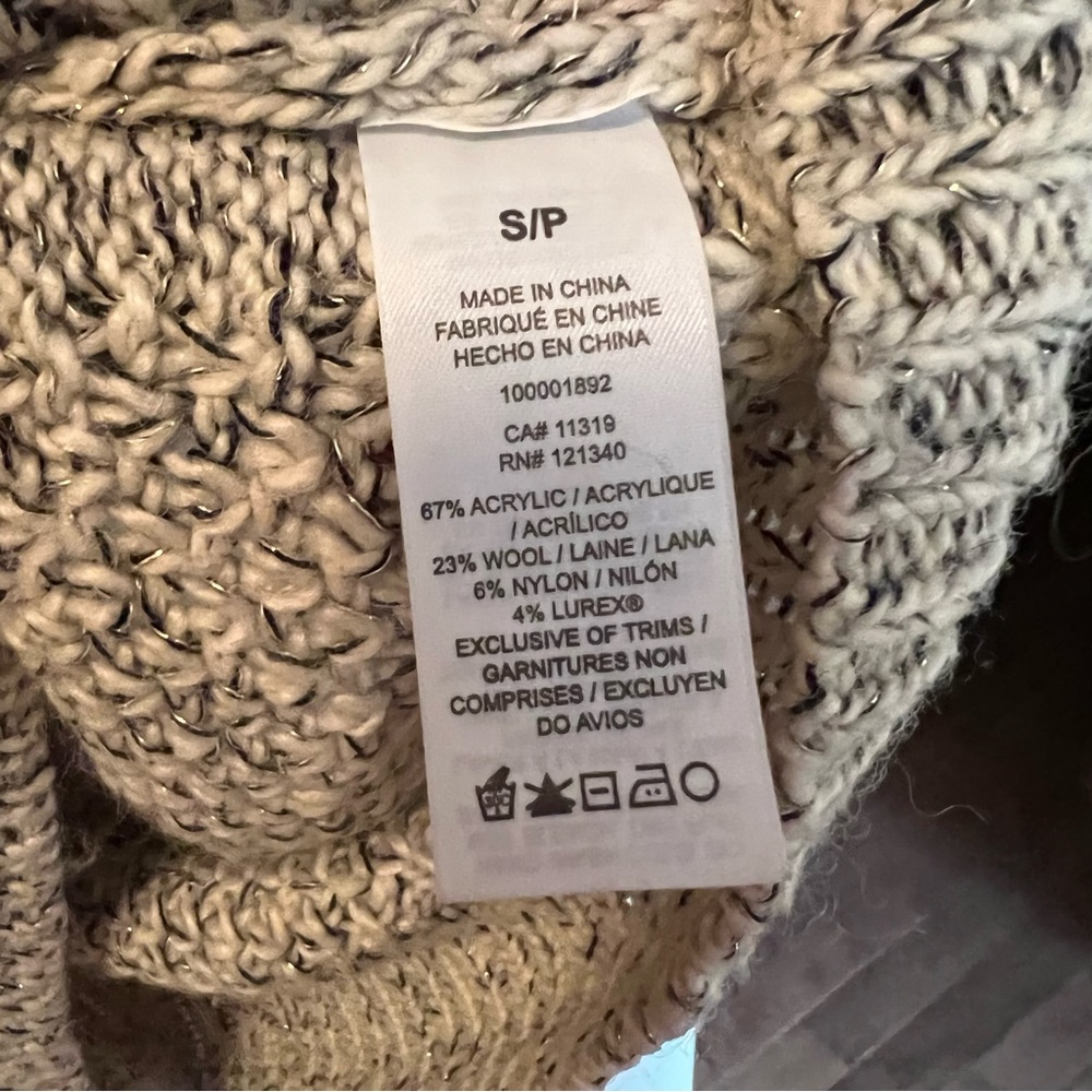 Dynamite Sweater - Picture 8 of 10